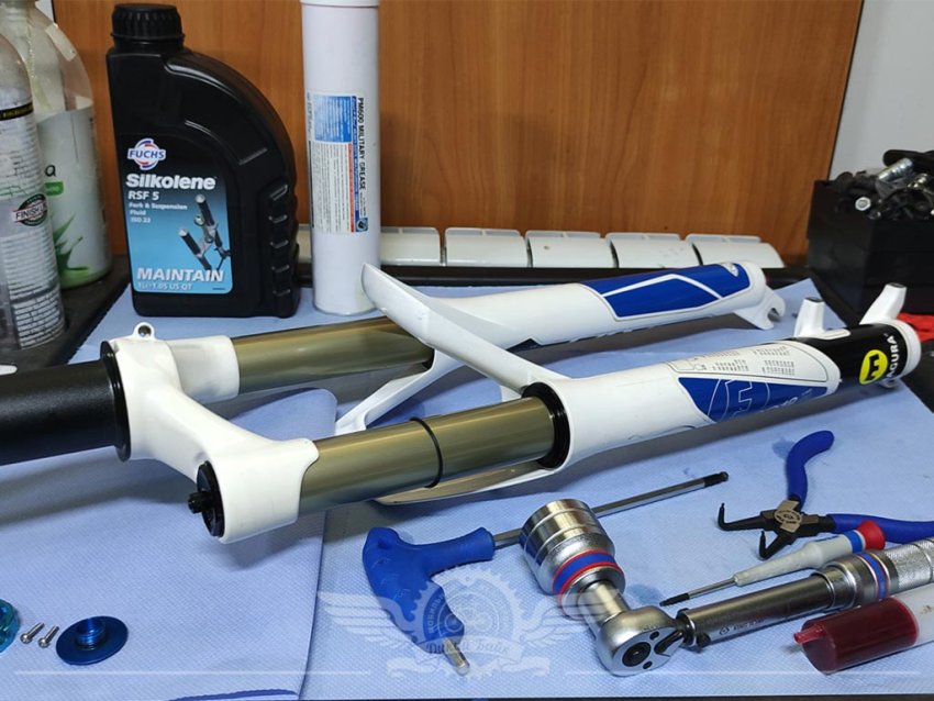 Полное ТО вилки Magura R100 (много фото)